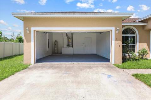 1147 Doncaster Court, Kissimmee FL - photo 8 of 52