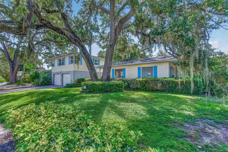 4 bedroom Single Family Residence at 690 2nd Street, South Green Spgs Rep Of Blks 3 4 28 29 30 31 32, Safety Harbor — photo 1