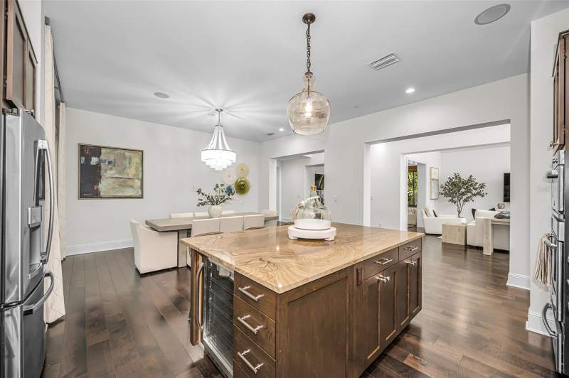 4 bedroom Single Family Residence at 1710 BRIGHTWATERS BOULEVARD, SNELL ISLE BRIGHTWATERS, ST PETERSBURG — photo 5