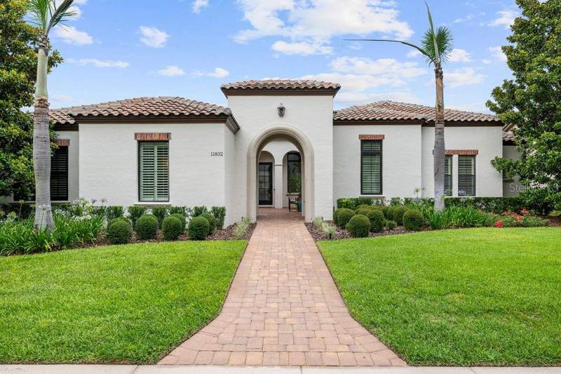 4 bedroom Single Family Residence at 11832 WATERSTONE LOOP DRIVE, WATERSTONE, WINDERMERE — photo 2