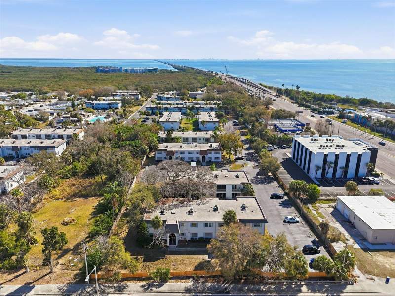 2 bedroom Condominium at 337 S McMullen Booth Road #158, Tradewinds Condo, Clearwater — photo 2