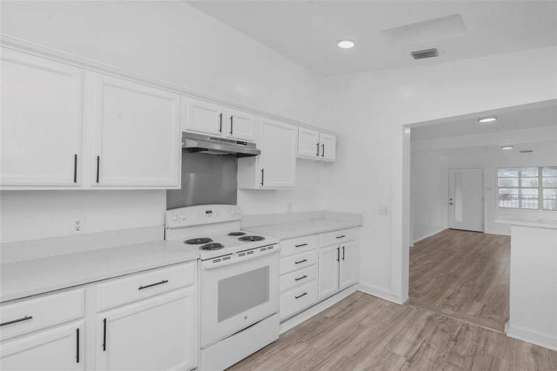 3 bedroom Single Family Residence at 8021 N Edison Avenue, Sinewood, Tampa — photo 5