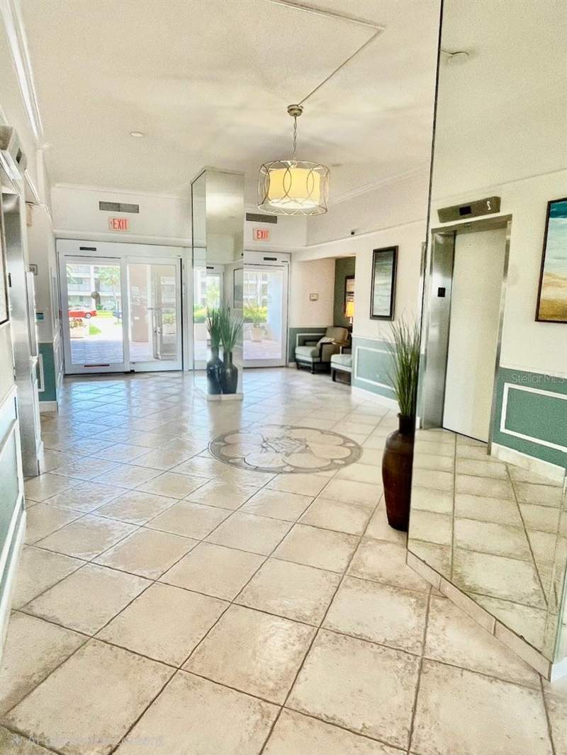 2 bedroom Condominium at 851 Bayway Boulevard #405, Clearwater Point 7 Tennis, Clearwater Beach — photo 5
