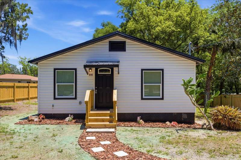 816 WOODLAND AVENUE home for sale in Oakridge Homes for Sale: 1 Listing, From $229K