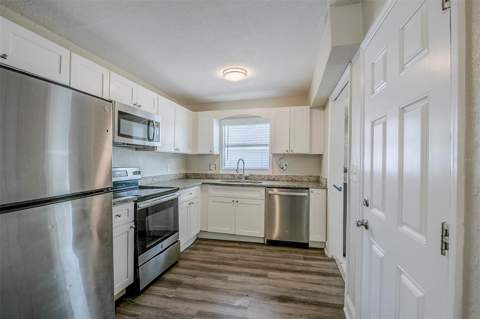 72 Campus View Drive, Orlando FL - photo 10 of 33