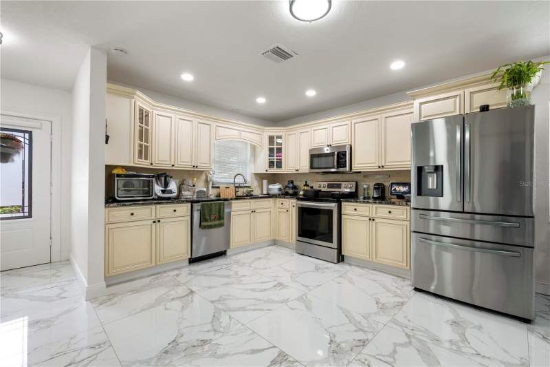 3 bedroom Single Family Residence at 2811 W Ohio Avenue, Glennoaks Rev Sub, Tampa — photo 5