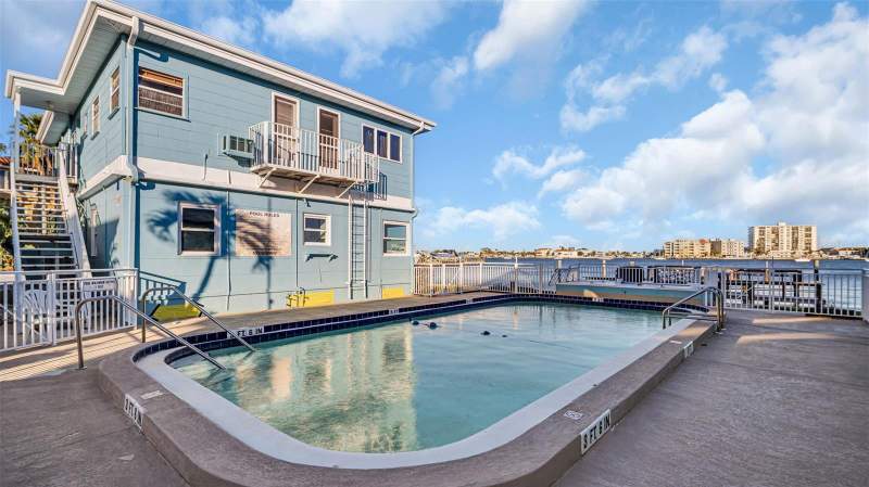0 bedroom Condo - Hotel at 483 E Shore Drive #D4, Coral Motel Condo, Clearwater Beach — photo 3