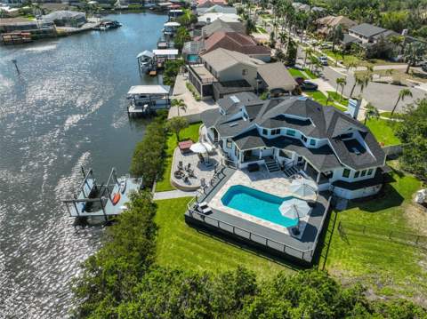 945 Bunker View Drive, Apollo Beach FL - photo 10 of 93
