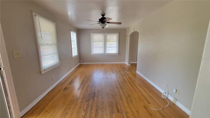 2 bedroom Single Family Residence at 4200 2nd Avenue, Inter Bay, St Petersburg — photo 3