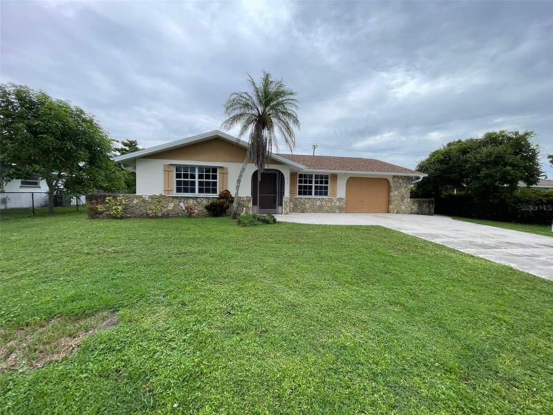 2 bedroom Single Family Residence at 517 Skylark Lane, Port Charlotte Sec 005, Port Charlotte — photo 3