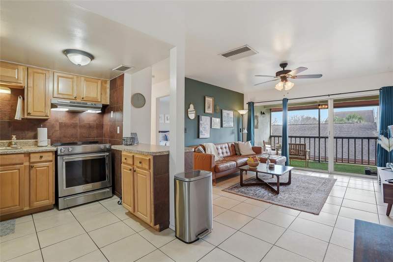1 bedroom Condominium at 8602 Champlain Court #90, Whisper Lake A Condo, Tampa — photo 3