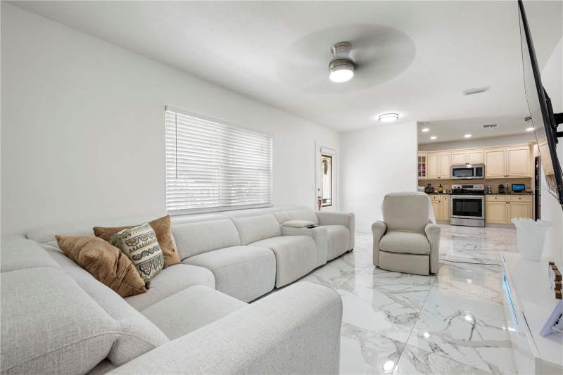 3 bedroom Single Family Residence at 2811 W Ohio Avenue, Glennoaks Rev Sub, Tampa — photo 3
