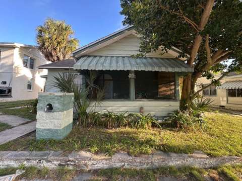 821 Paris Avenue, home for sale in St. Petersburg 33701