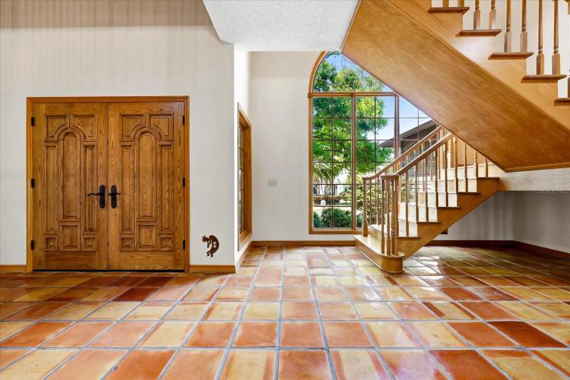 4 bedroom Single Family Residence at 2917 Sandpiper Place, Feather Sound Custom Home Site Unit III, Clearwater — photo 3