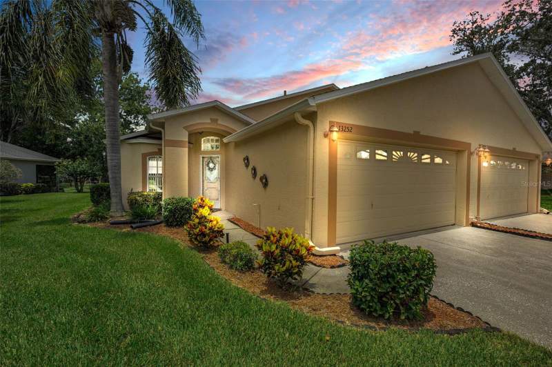 Fairway Villas At Meadow Oaks