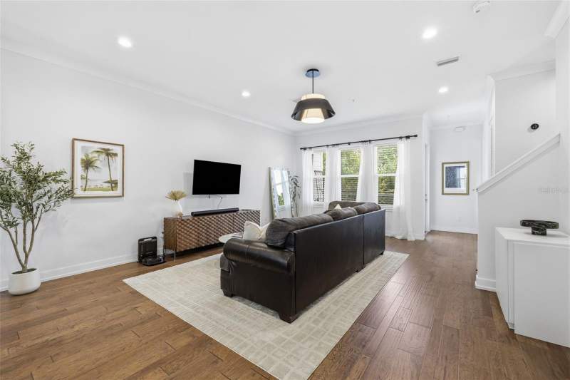 3 bedroom Townhouse at 2442 W Mississippi Avenue #1, Belfair Park Twnhms Pt, Tampa — photo 4