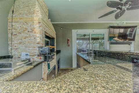 6728 Ranger Drive, Tampa FL - photo 6 of 36