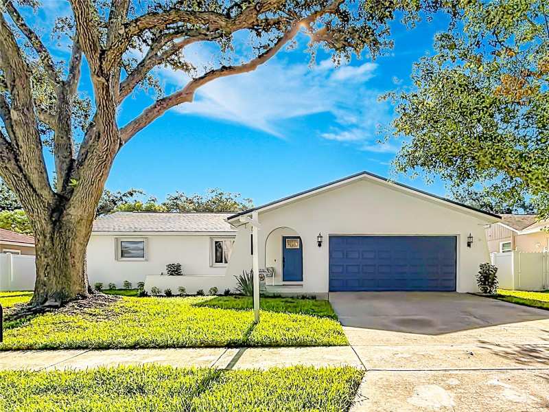3 bedroom Single Family Residence at 1931 Valencia Way, Sherwood Heights Add, Clearwater — photo 1