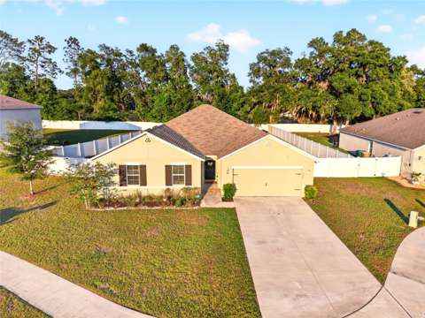 2579 NE 46Th Avenue, home for sale on NE 46Th Avenue