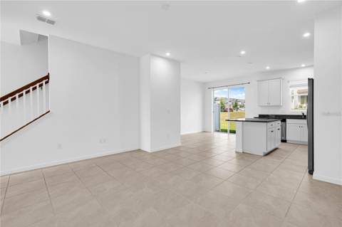 1104 Lakeshore Breeze Place, Kissimmee FL - photo 6 of 35