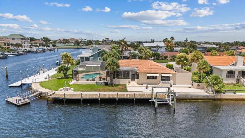 3 bedroom Single Family Residence at 3154 Trident Terrace, Flor A Mar, New Port Richey — photo 4