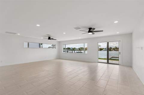 10238 Tarpon Drive, Treasure Island FL - photo 9 of 59