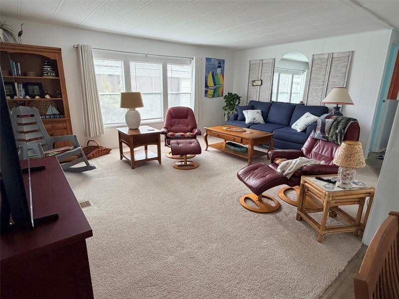 2 bedroom Mobile Home at 2270 Palazza Drive #72, Venetian Estates, Sarasota — photo 3