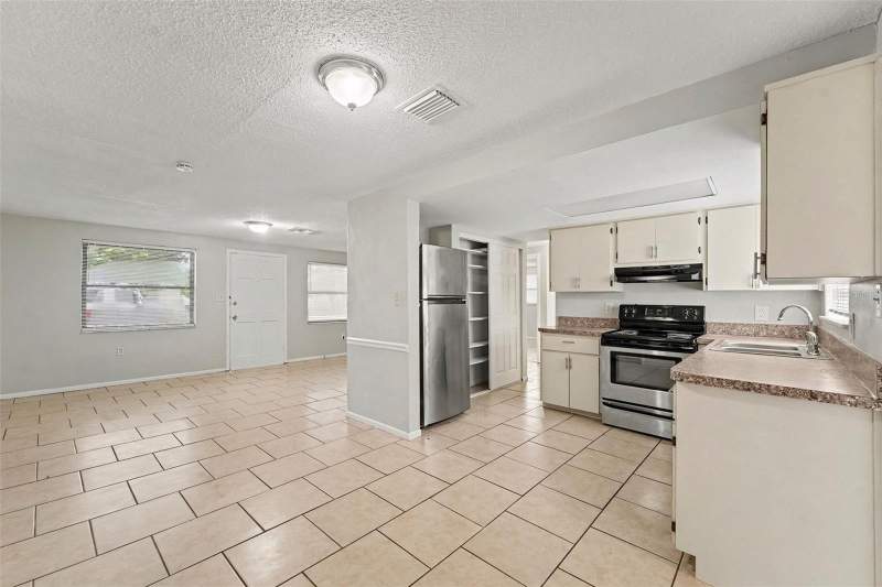 3 bedroom Single Family Residence at 10036 Glen Moor Lane, Regency Park, Port Richey — photo 5