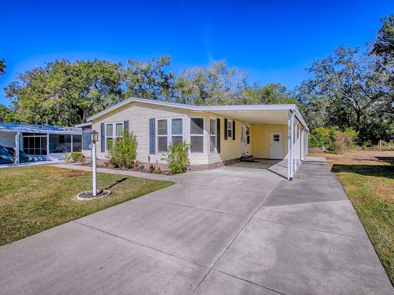 2 bedroom Manufactured Home at 518 Saint Andrews Boulevard, The Villages, Lady Lake — photo 3