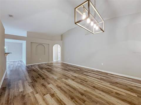 31806 Parkdale Drive, Leesburg FL - photo 6 of 44