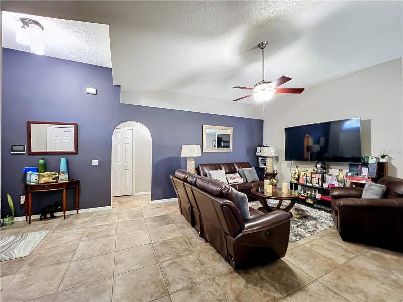 3 bedroom Single Family Residence at 2131 Corner School Drive, Chapman Lakes, Orlando — photo 5