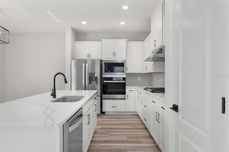 6 bedroom Single Family Residence at 7833 Marlow Place, Reunion Village Phase 4, Kissimmee — photo 2