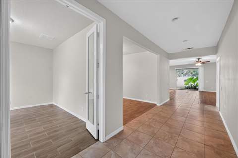 2130 Landside Drive, Valrico FL - photo 6 of 6