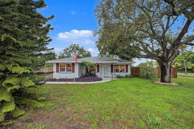 3 bedroom Single Family Residence at 1402 Nebraska Avenue, Sutherland Town Of, Palm Harbor — photo 2