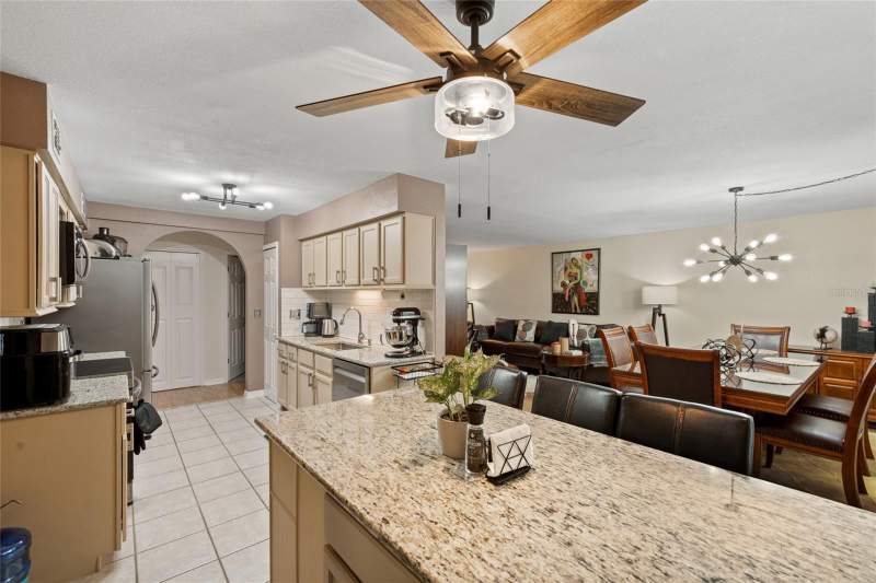 2 bedroom Condominium at 100 E Oak Terrace Drive #A2, Leesburg Coach Houses At Leesbug Condo, Leesburg — photo 2