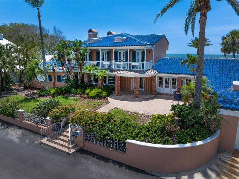 5 bedroom Single Family Residence at 1114 Mandalay Point, Mandalay Point Sub, Clearwater Beach — photo 3