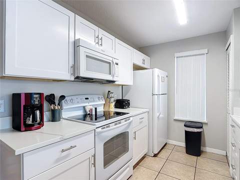 8710 Rain Forest Place #B, Kissimmee FL - photo 9 of 28