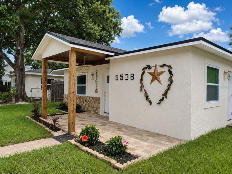 3 bedroom Single Family Residence at 5538 6th Avenue, Oak Ridge 3, St Petersburg — photo 2
