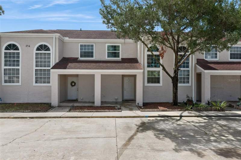 2 bedroom Townhouse at 214 Majors Lane #C, Jazsam Twnhms, Kissimmee — photo 3