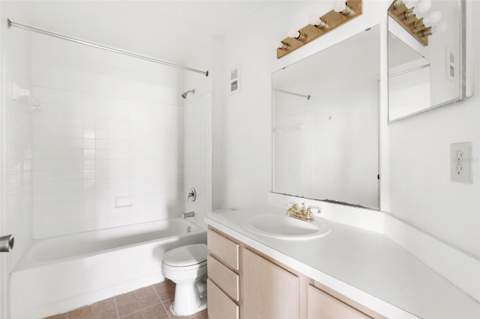 7320 Westpointe Boulevard #533, Orlando FL - photo 20 of 41