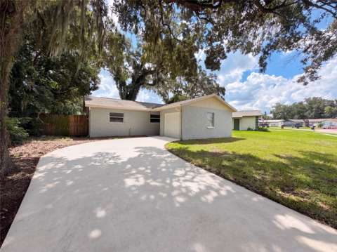 121 Inwood Circle, home for sale in Brandon 33510