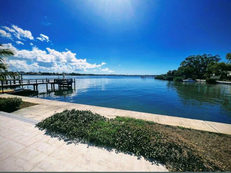 3 bedroom Single Family Residence at 2431 SUNRISE DRIVE, TROPICAL SHORES 2ND ADD, ST PETERSBURG — photo 1