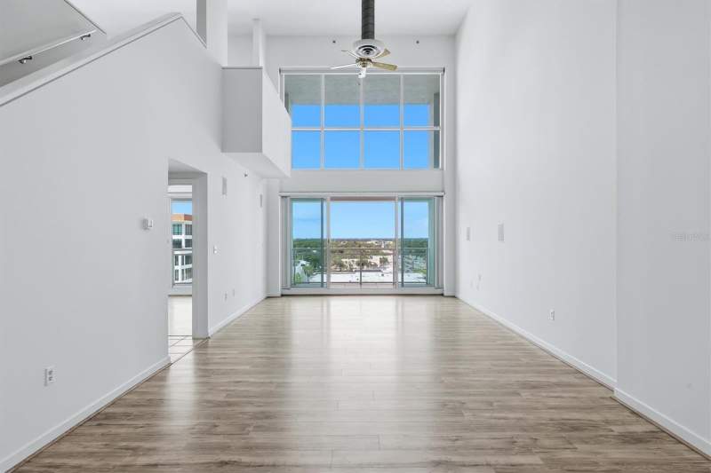 2 bedroom Condominium at 1990 Main Street #3, Cityscape At Courthouse Centre, Sarasota — photo 3