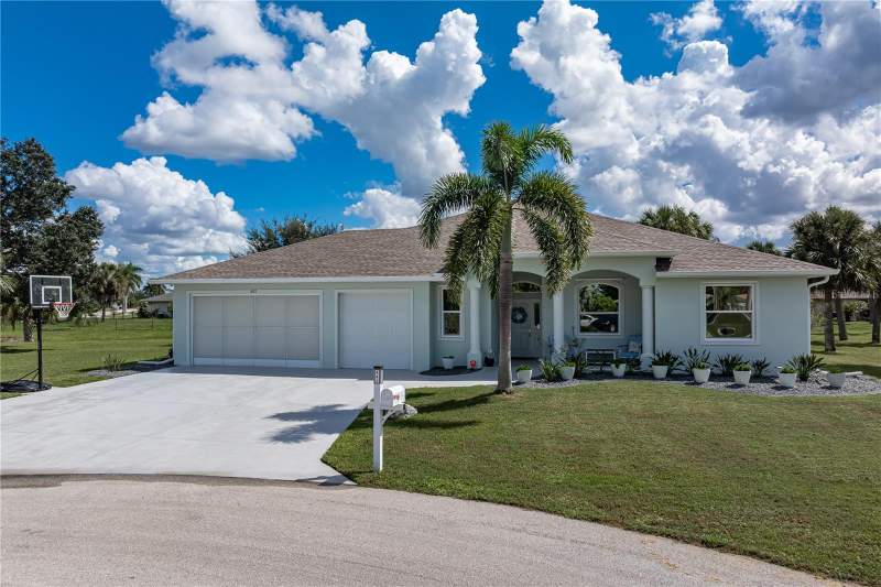 4 bedroom Single Family Residence at 601 Trumpet Tree, Punta Gorda Isles Sec 18, Punta Gorda — photo 5