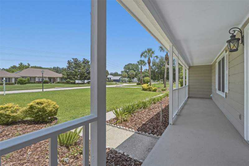 4 bedroom Single Family Residence at 2143 Blue Iris Place, Whispering Winds, Longwood — photo 3