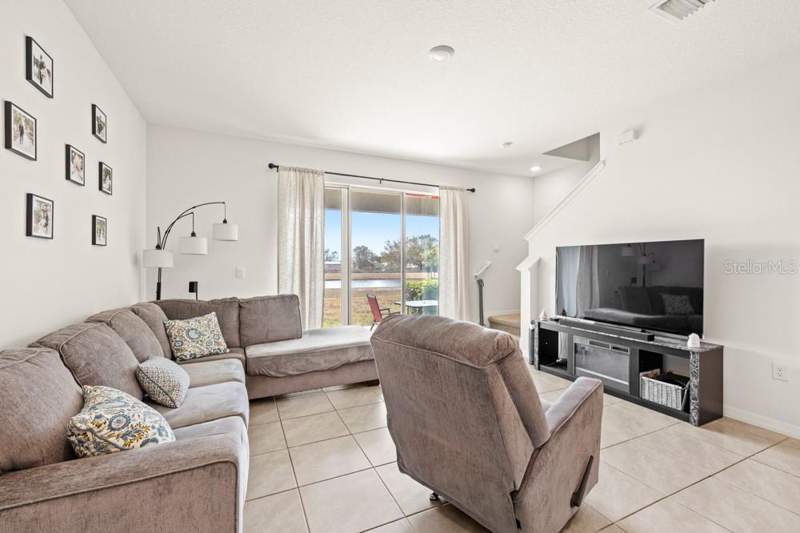3 bedroom Townhouse at 2196 TAY WES DRIVE, THOMPSON GROVE, ST CLOUD — photo 3