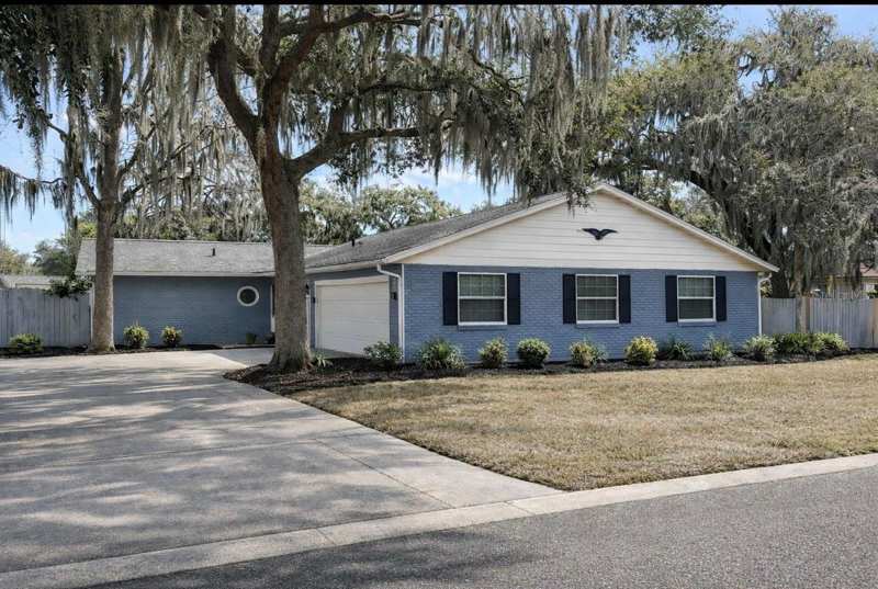 3 bedroom Single Family Residence at 201 Frosti Way, Eustis Century Oak Estates Add 02, Eustis — photo 1