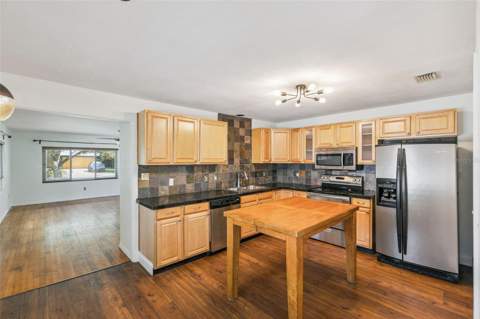 1652 Berkshire Avenue, Winter Park FL - photo 9 of 29