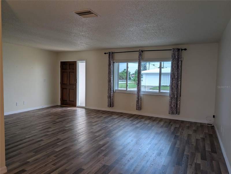 2 bedroom Single Family Residence at 10188 45th Street #2, Mainlands Of Tamarac By The Gulf Two Condo, Pinellas Park — photo 4