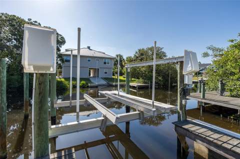 3318 Pineview Drive, Holiday FL - photo 9 of 56